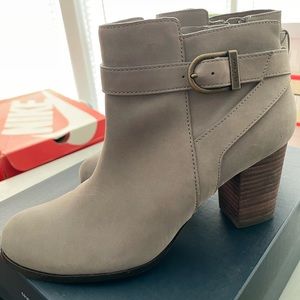 NIB Cole Haan Cassidy Strap Suede Grey Bootie, Sz8.5